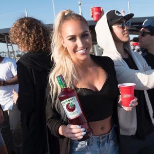 13391343_630497893770562_42561390_n