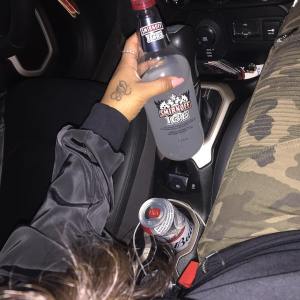 16123107_678925498953441_9199611375830171648_n_002