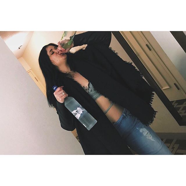 16906735_601642196693457_1439262069378514944_n_002