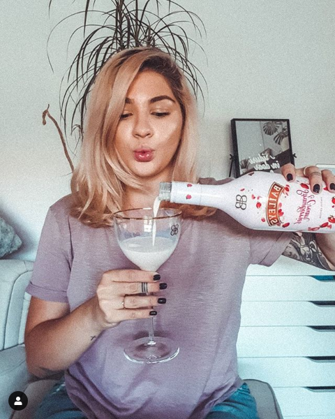 Screenshot_2019-12-30 #drinkiq hashtag on Instagram • Photos and Videos