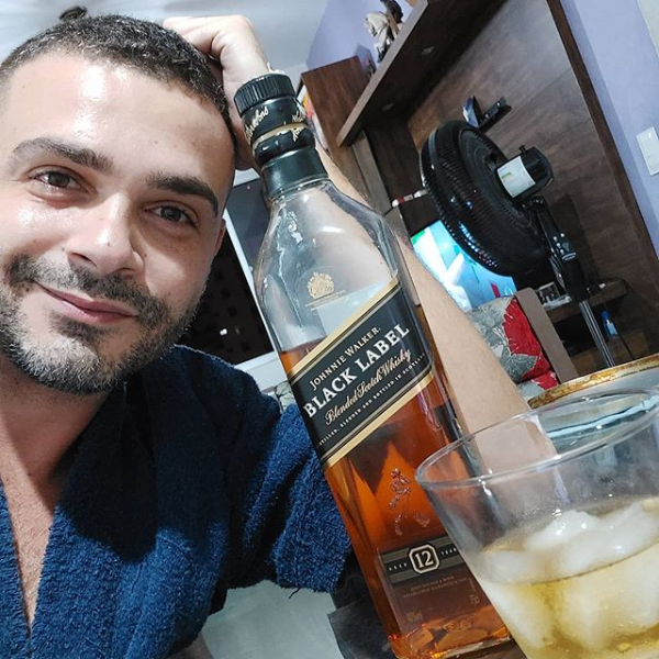 Screenshot_2020-04-06 #johnniewalker hashtag on Instagram • Photos and Videos